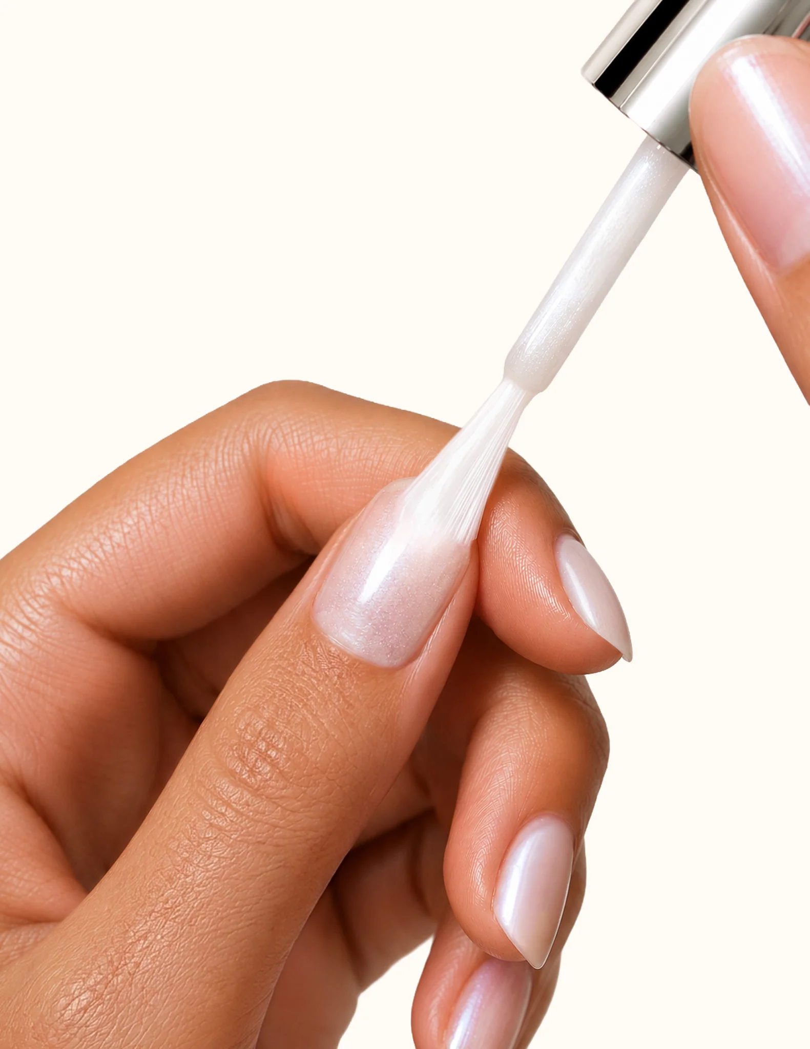 Illuminez-Moi! Illuminating Nail Whitener - Image 5