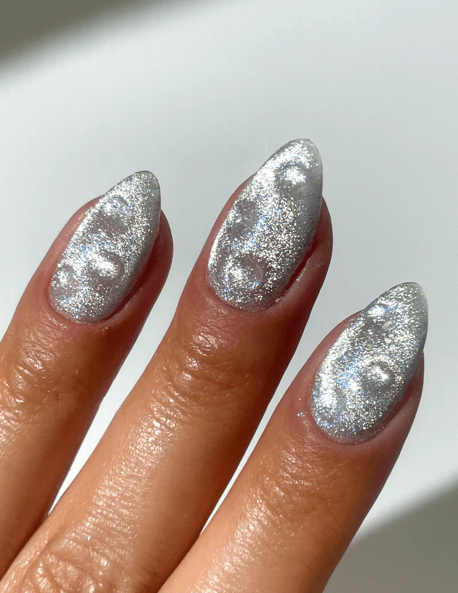 Moon Beam - Cat Eye Gel Polish - Image 3